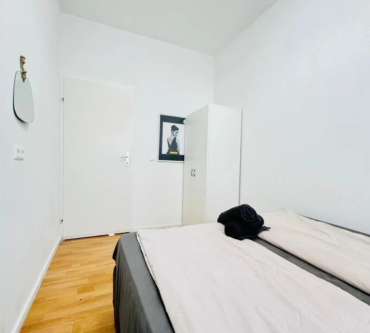 10 Bedroom Apartment For Groups, 8-Min To Rathausplatz Vídeň 0*,