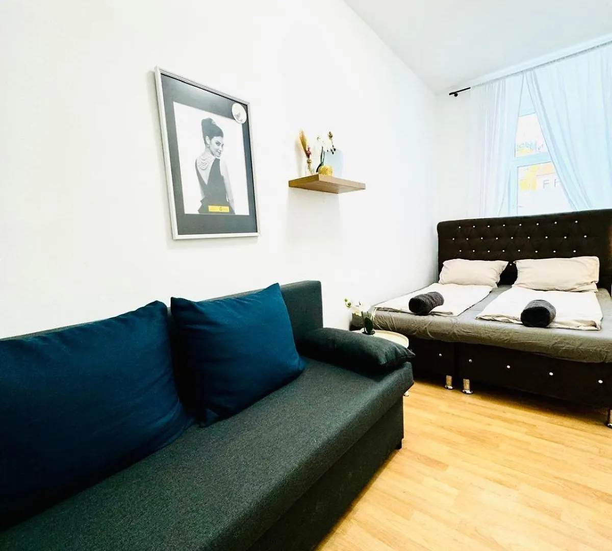 10 Bedroom Apartment For Groups, 8-Min To Rathausplatz Vídeň