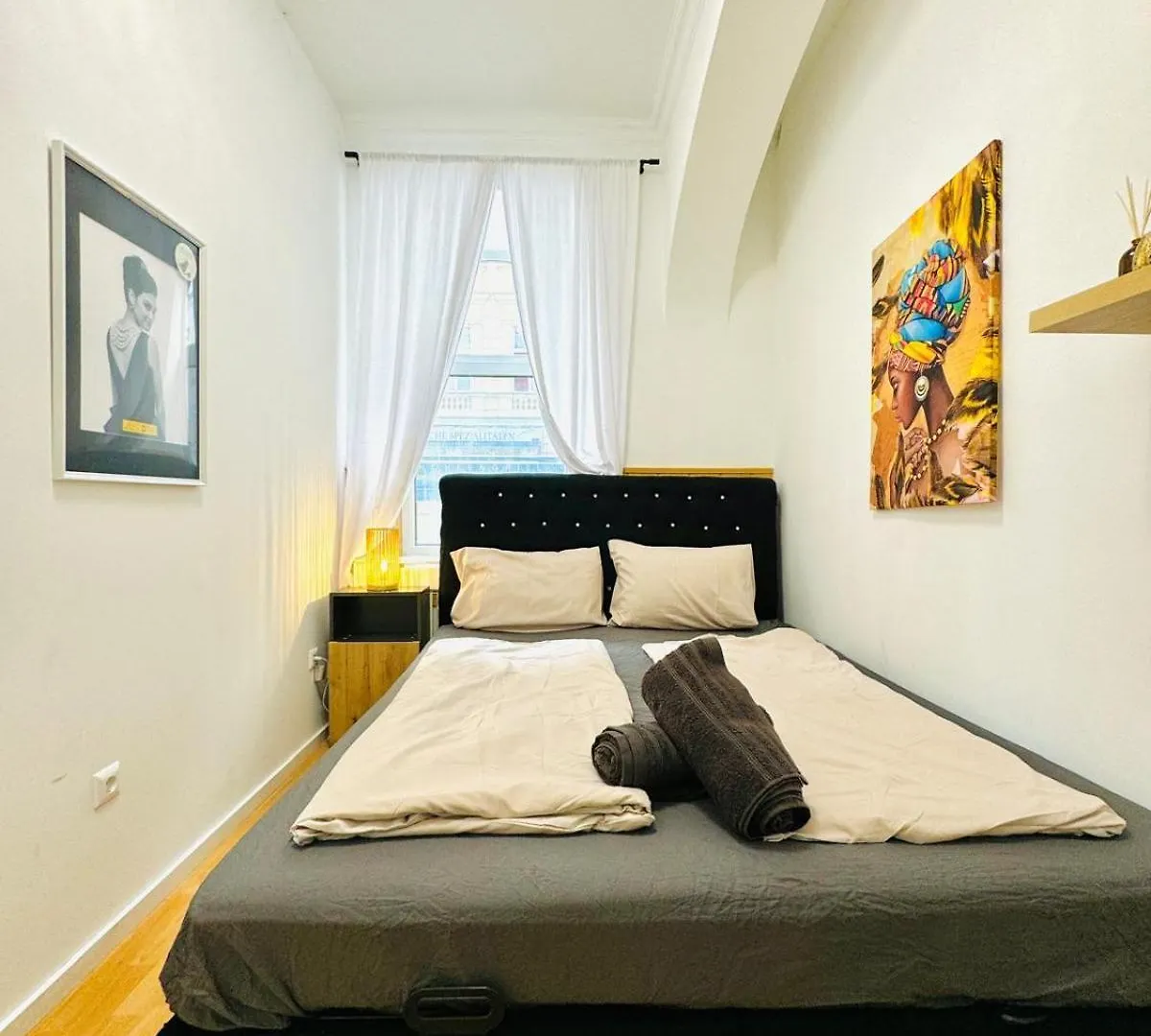 10 Bedroom Apartment For Groups, 8-Min To Rathausplatz Vídeň