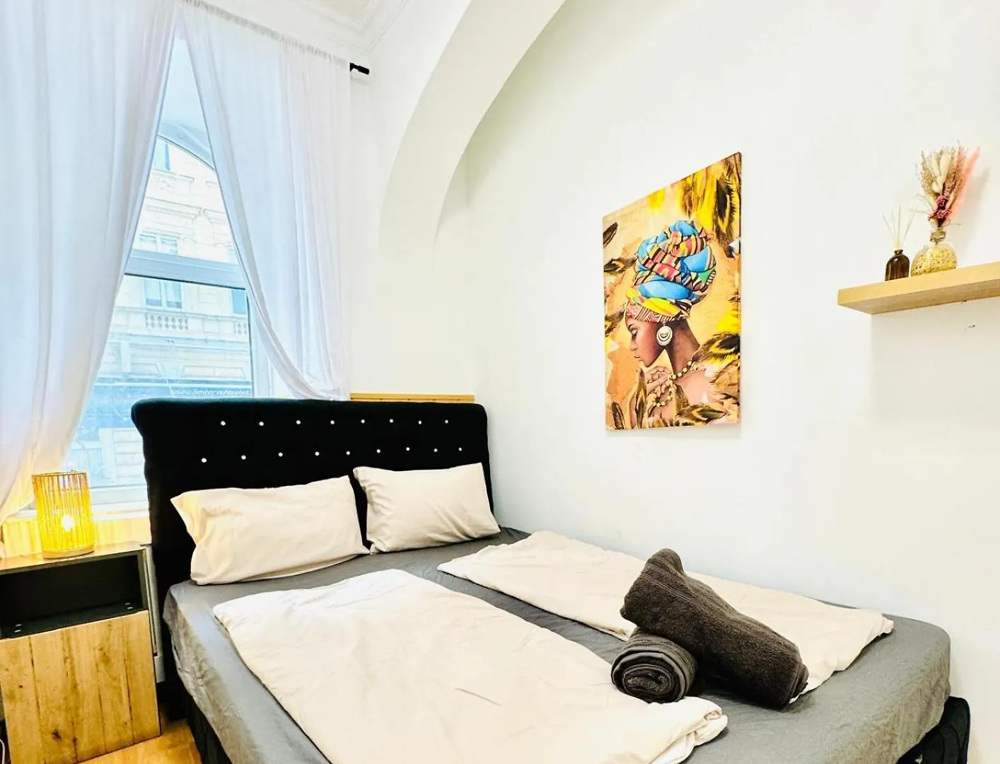 10 Bedroom Apartment For Groups, 8-Min To Rathausplatz Vídeň 0*,  Rakousko