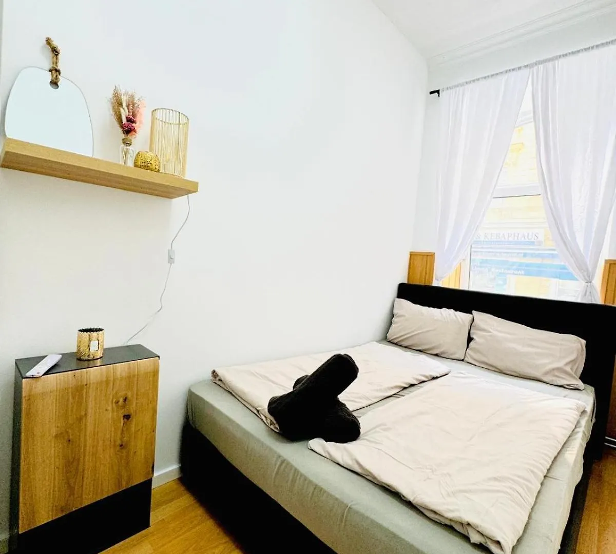 10 Bedroom Apartment For Groups, 8-Min To Rathausplatz Vídeň