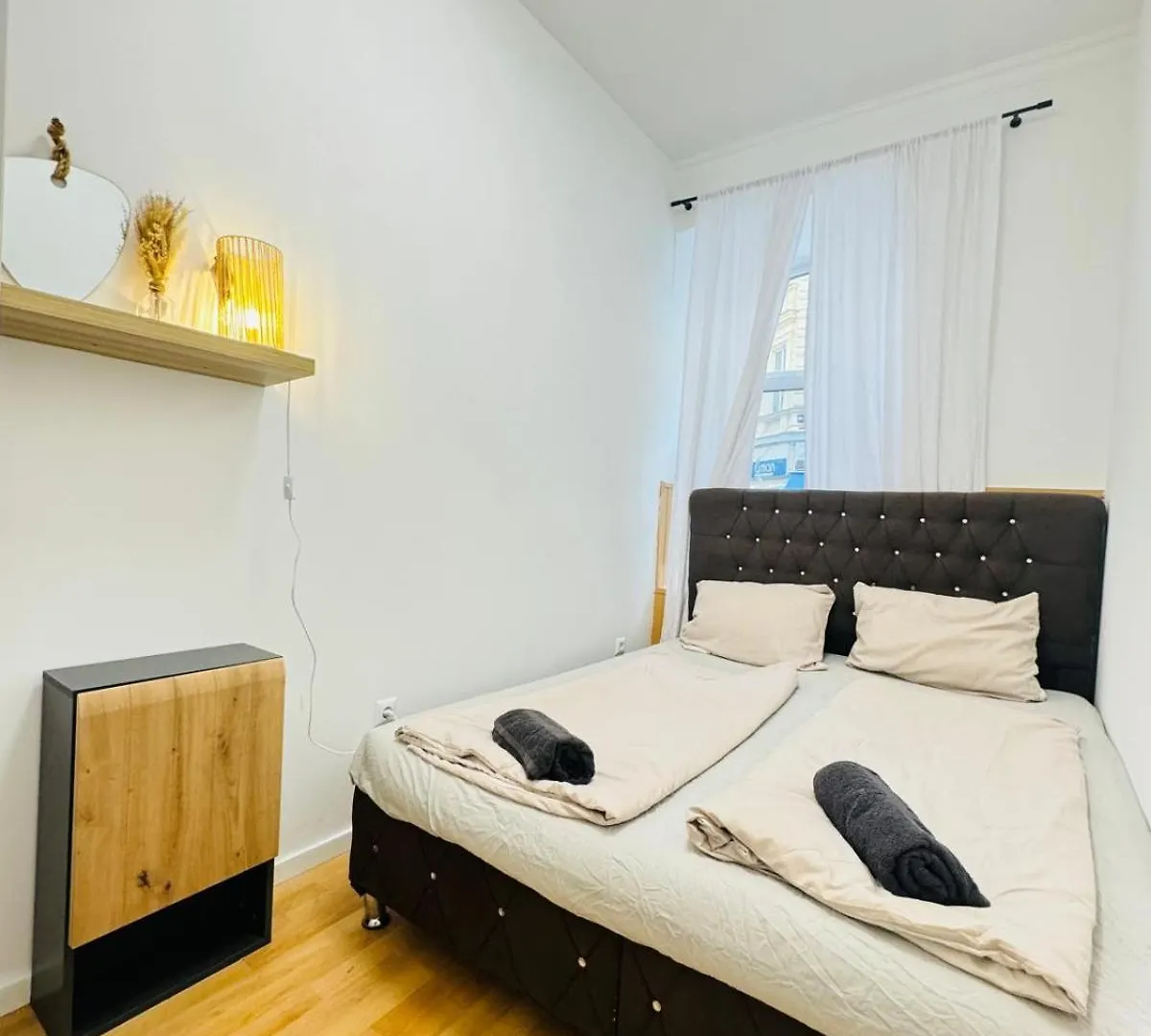 10 Bedroom Apartment For Groups, 8-Min To Rathausplatz Vídeň