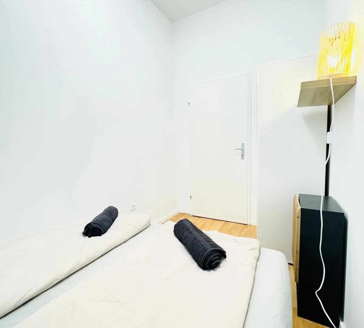10 Bedroom Apartment For Groups, 8-Min To Rathausplatz Vídeň