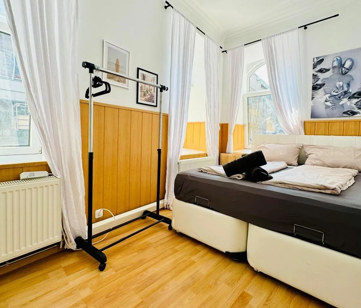 10 Bedroom Apartment For Groups, 8-Min To Rathausplatz Vídeň