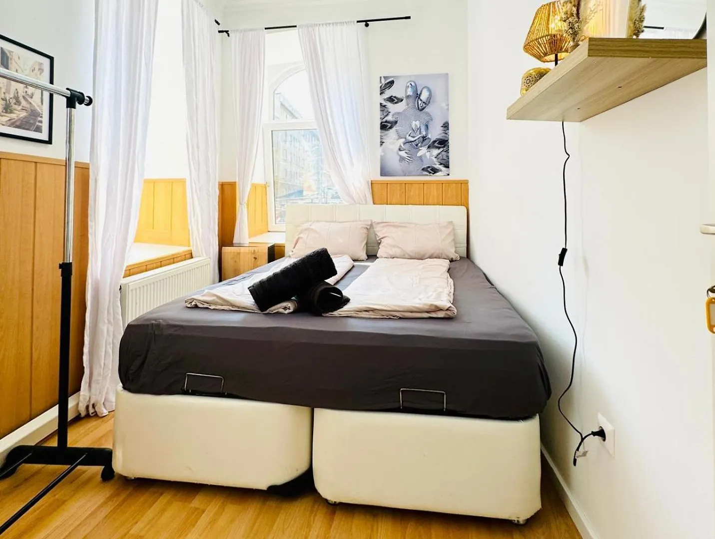 10 Bedroom Apartment For Groups, 8-Min To Rathausplatz Vídeň Rakousko