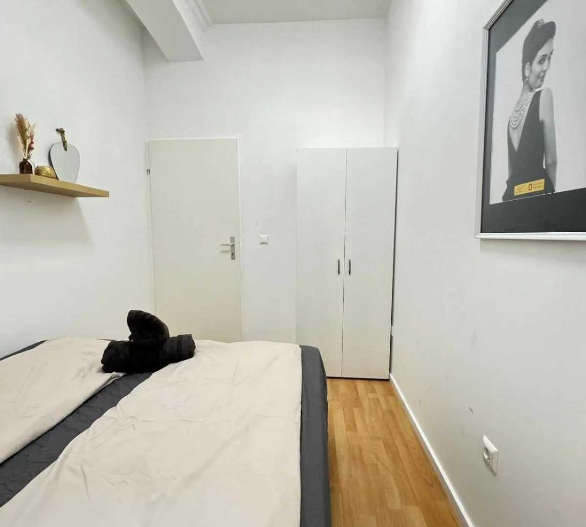 10 Bedroom Apartment For Groups, 8-Min To Rathausplatz Viena