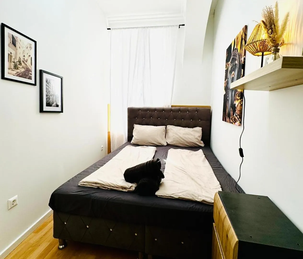 10 Bedroom Apartment For Groups, 8-Min To Rathausplatz Viena